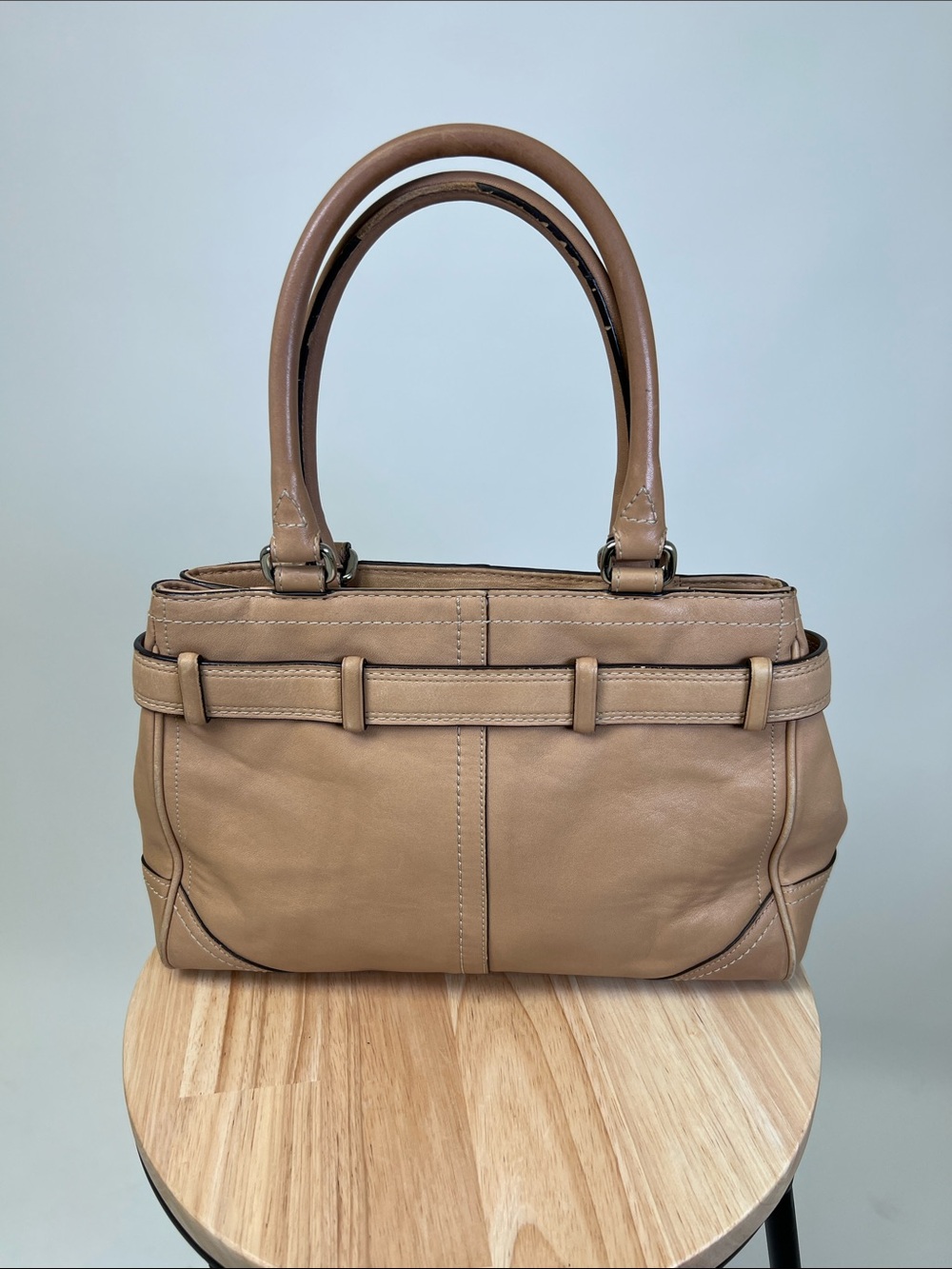 Coach Hampton Leather Medium Size Tote Bag Tan - Picture 3 of 11